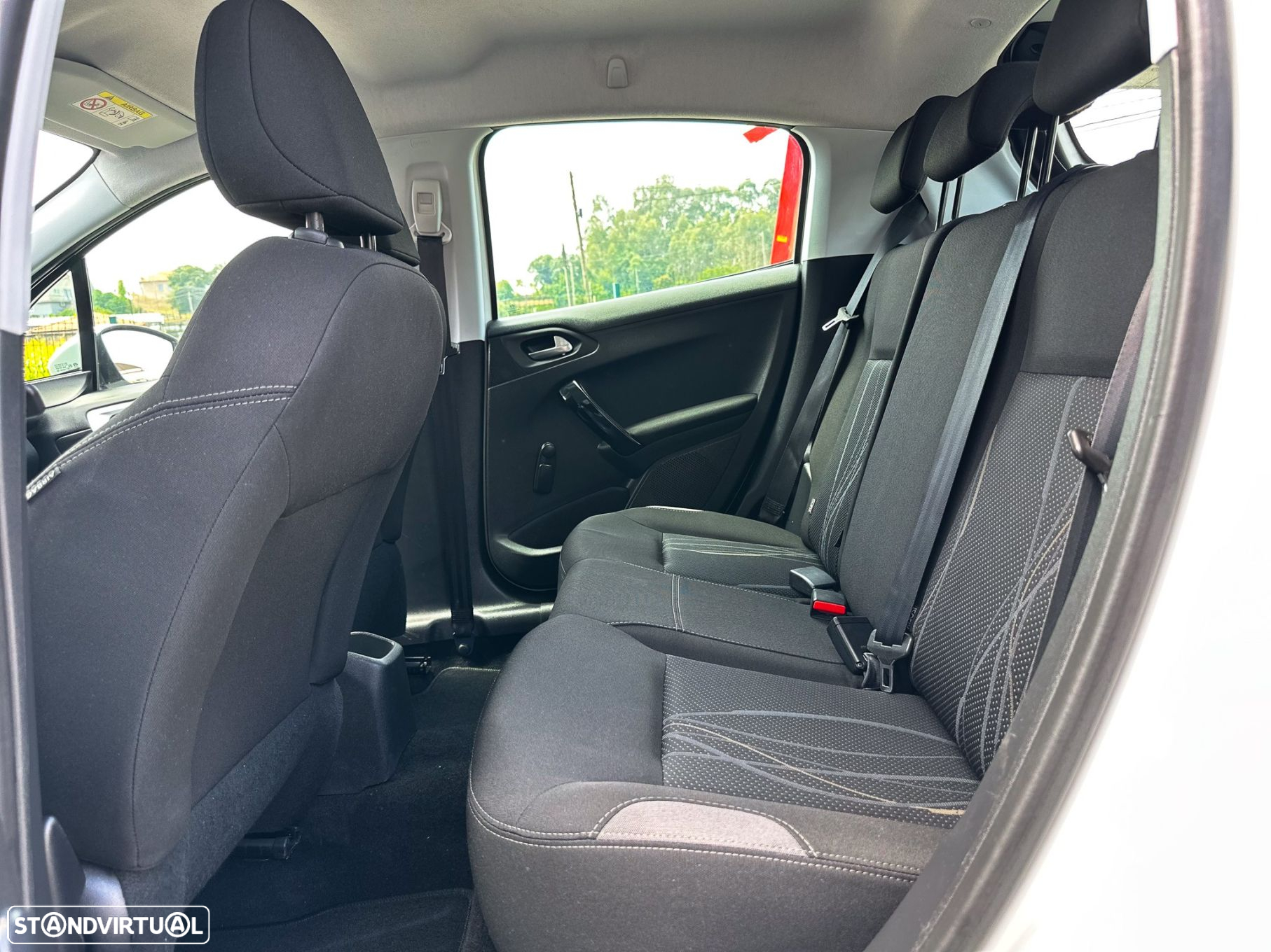 Peugeot 208 1.5 BlueHDi Active - 13