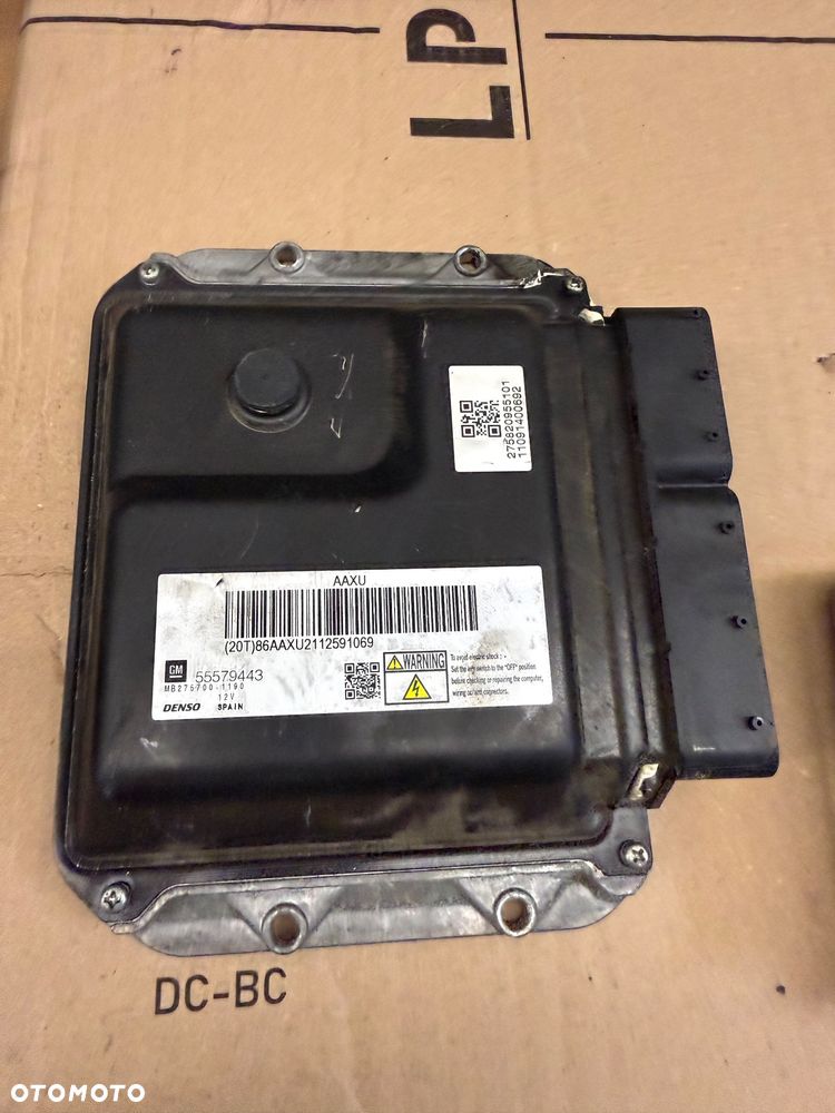 Opel Astra J  Komputer silnika - 12230740 - 360 złoty  Skrzynka bezpieczników:  5DK00866813 - 200 złoty  Skrzynka bezpieczników: 5DK00866931 - 150 złoty  Licznik/obrotomierz 13172010 - 150 złoty  Moduł cim stacyjka przełącznik zespolony GM13197721 - 300 złoty  Moduł silniczek hamulca ręcznego A2C53440441 - 300 złoty - 18