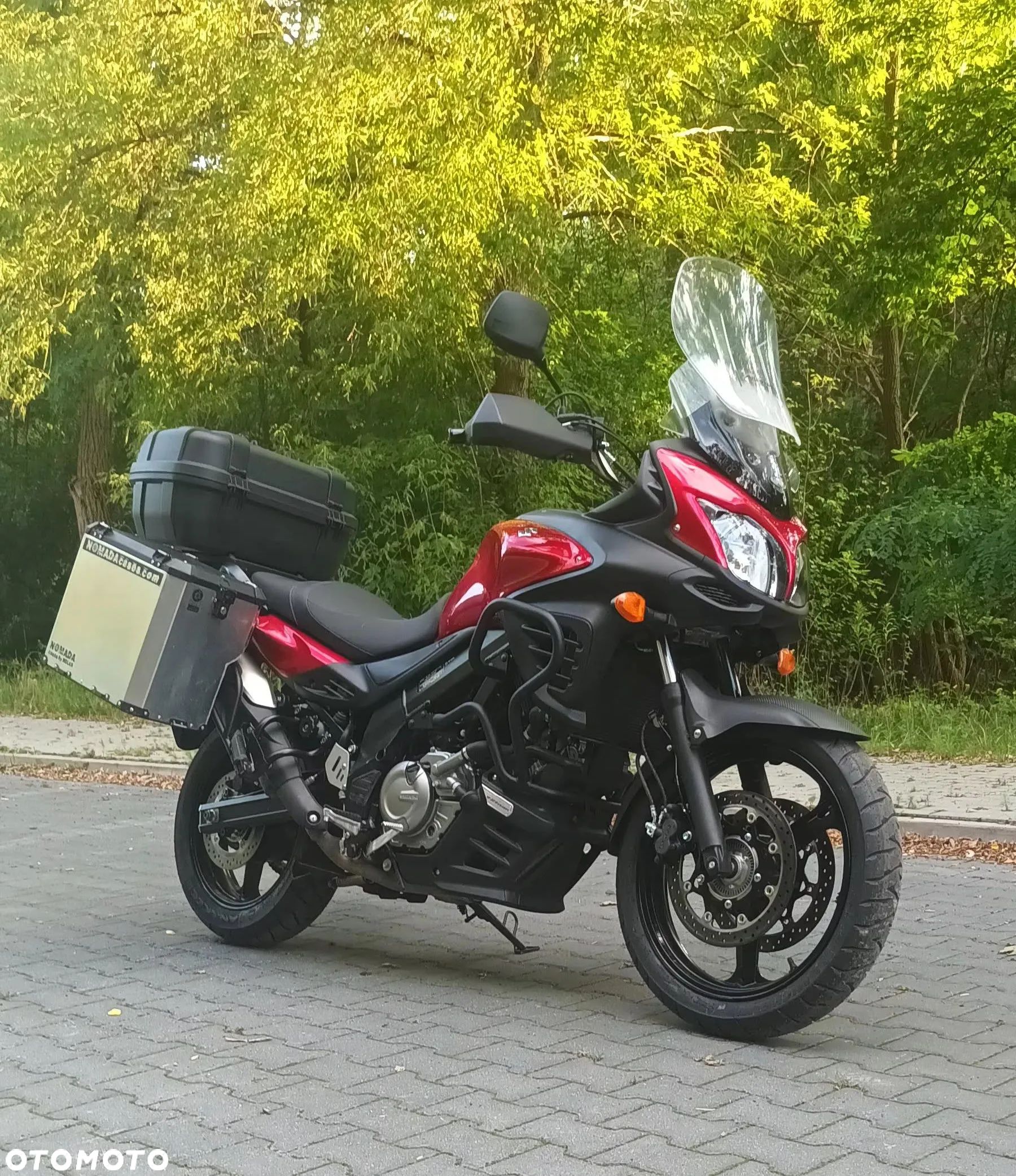 Suzuki V-STROM - 1