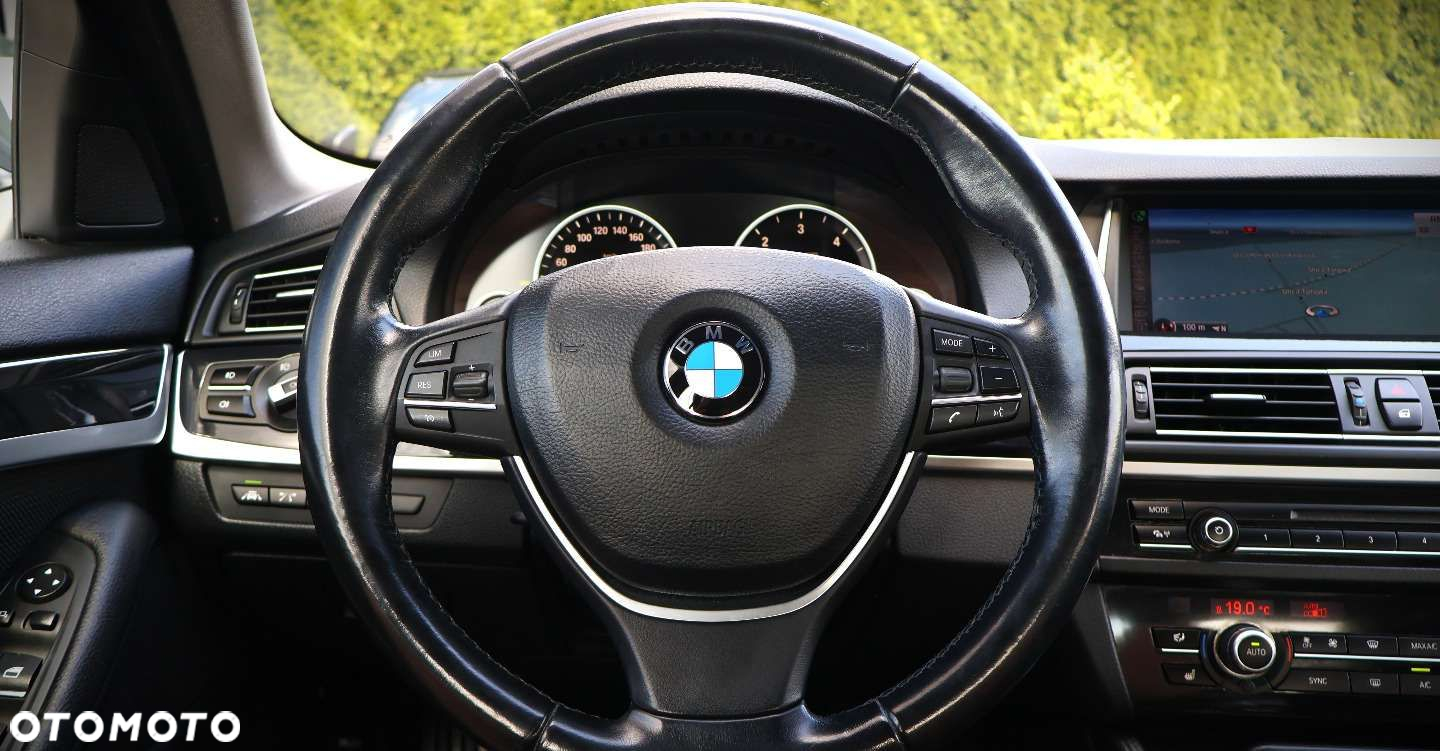 BMW Seria 5 - 21