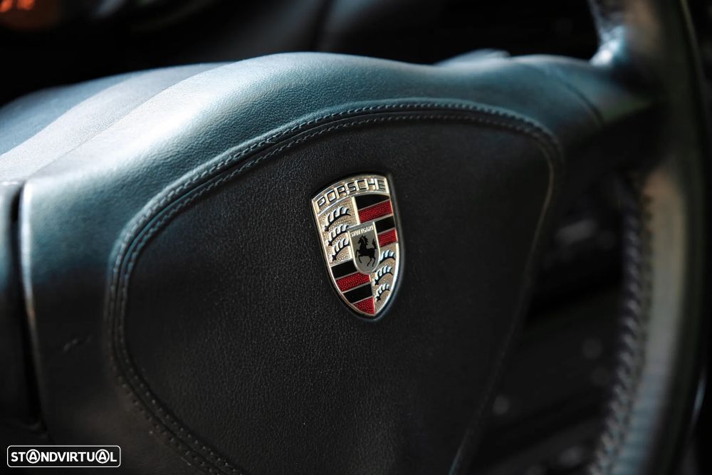 Porsche 911 (996) Carrera 4 Coupé - 40