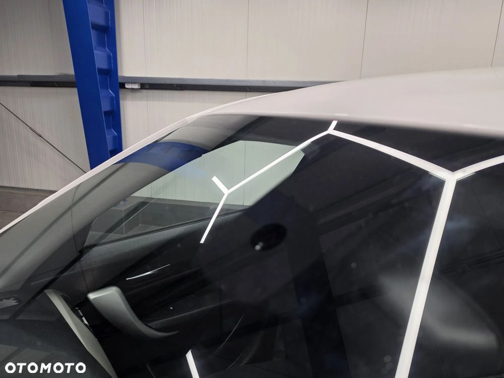 BMW Seria 1 116d DPF - 28
