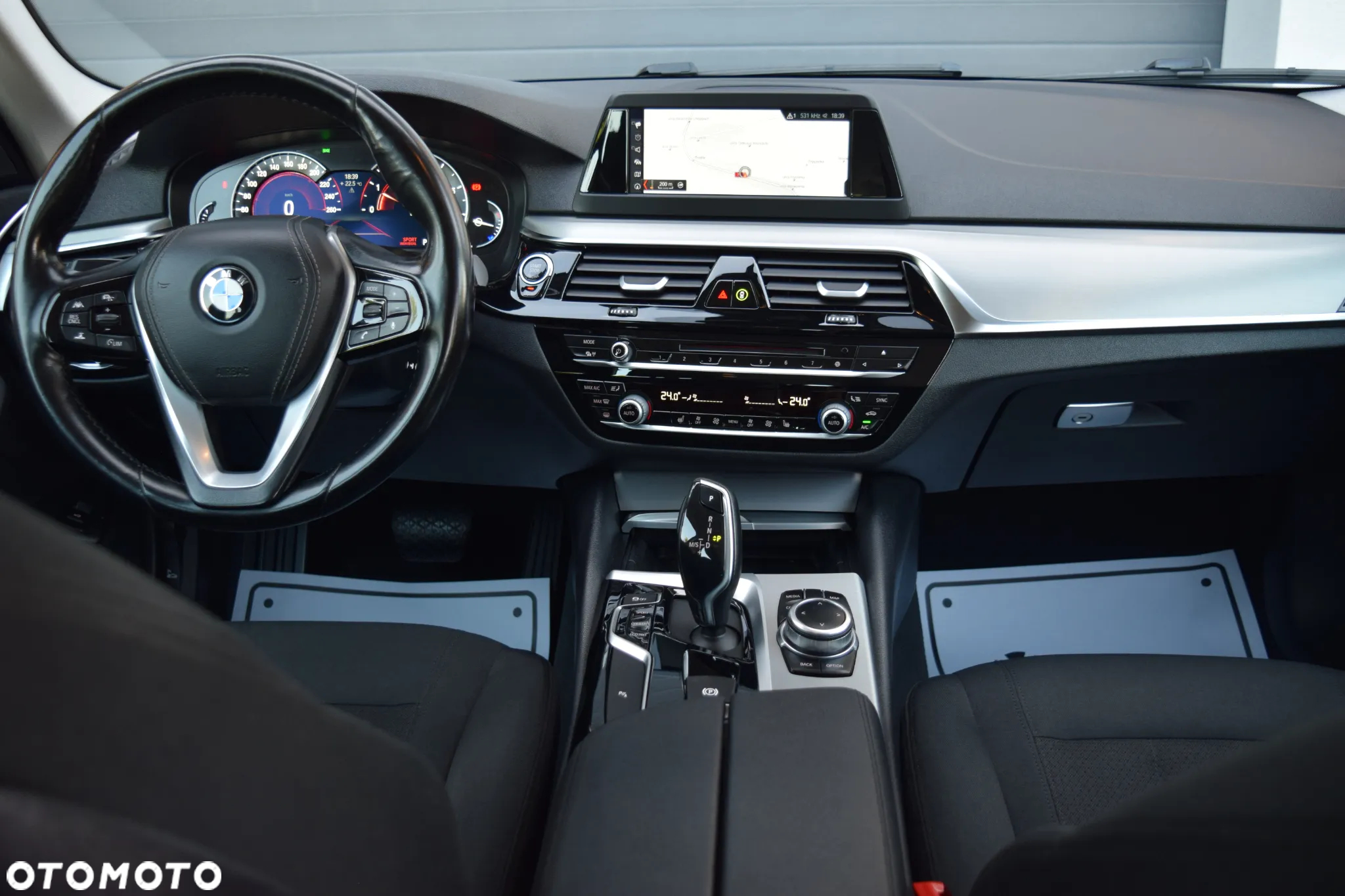 BMW Seria 5 530i GPF Sport - 36