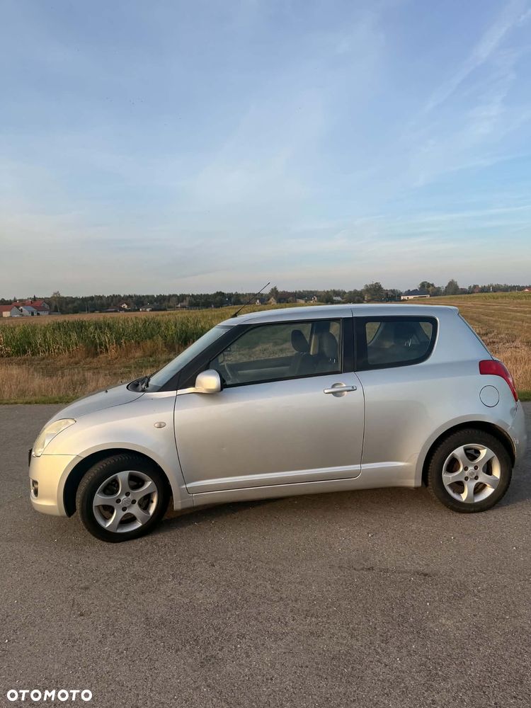 Suzuki Swift - 3
