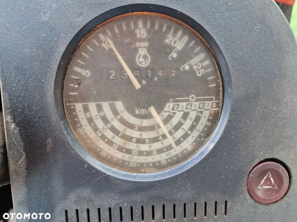 John Deere 3040 - 6