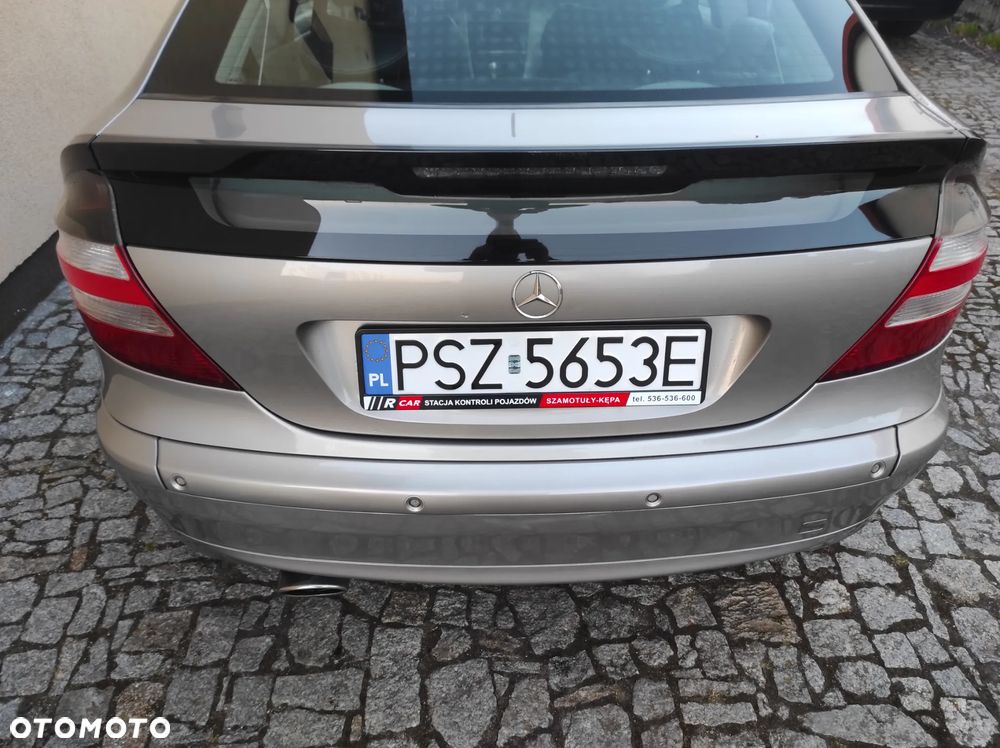 Mercedes-Benz Klasa C 230 - 10