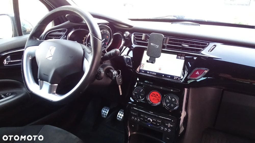 Citroën DS3 1.6 HDi SportChic - 9