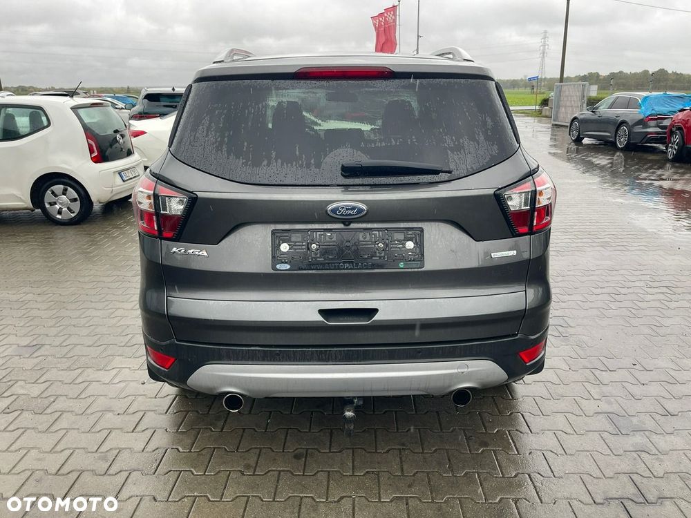 Ford Kuga 1.5 EcoBoost 2x4 Titanium - 3