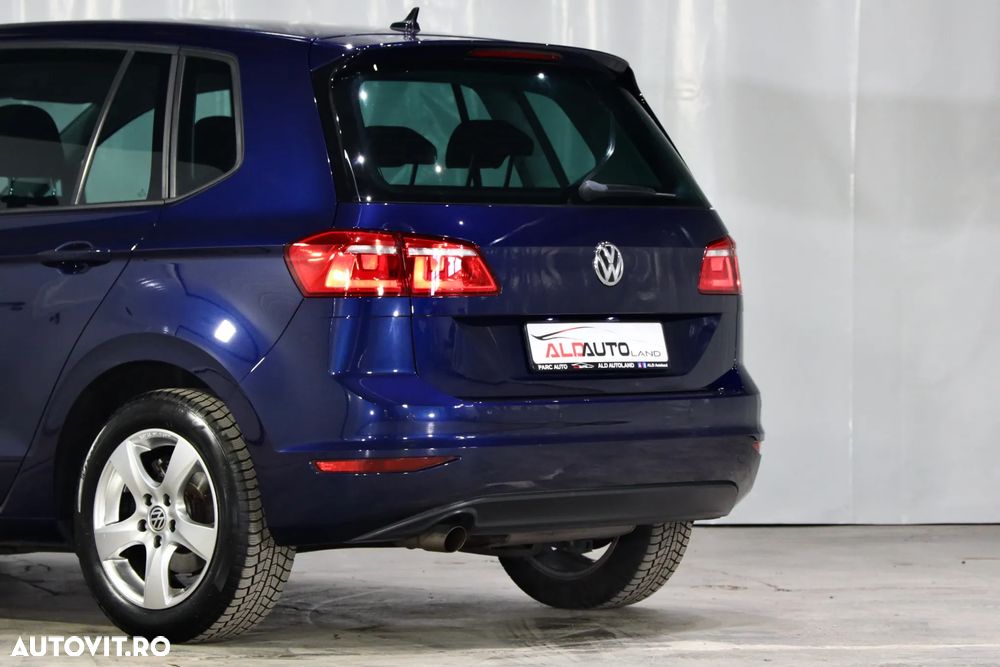 Volkswagen Golf 1.6 TDI Sound - 31