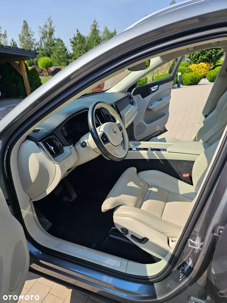 Volvo XC 60 B4 D AWD Inscription - 14