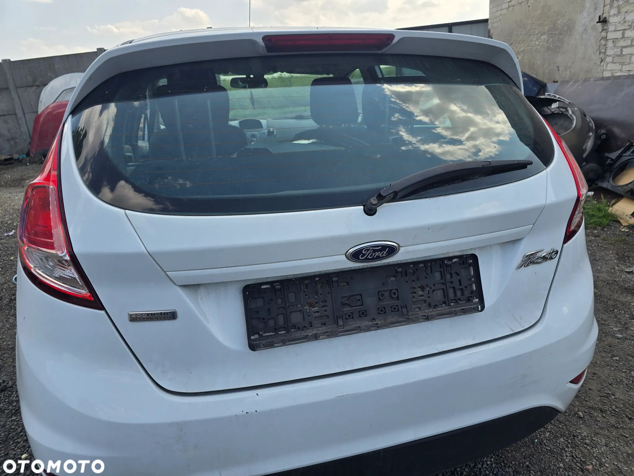 Klapa tył ford Fiesta mk7 lift w kolorze białym - 1