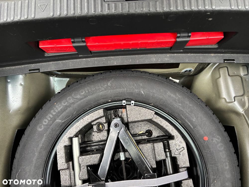 Skoda Superb 2.0 TDI 4x4 Style DSG - 10