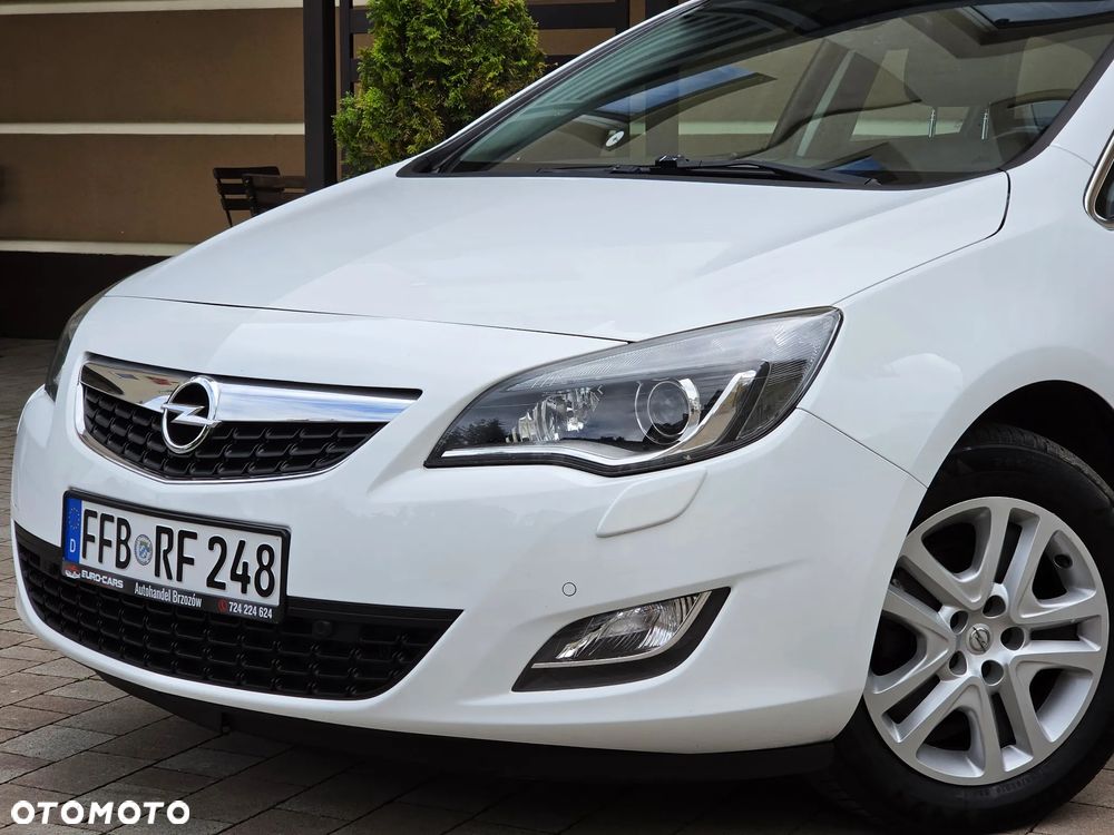 Opel Astra 1.4 Turbo Cosmo - 9