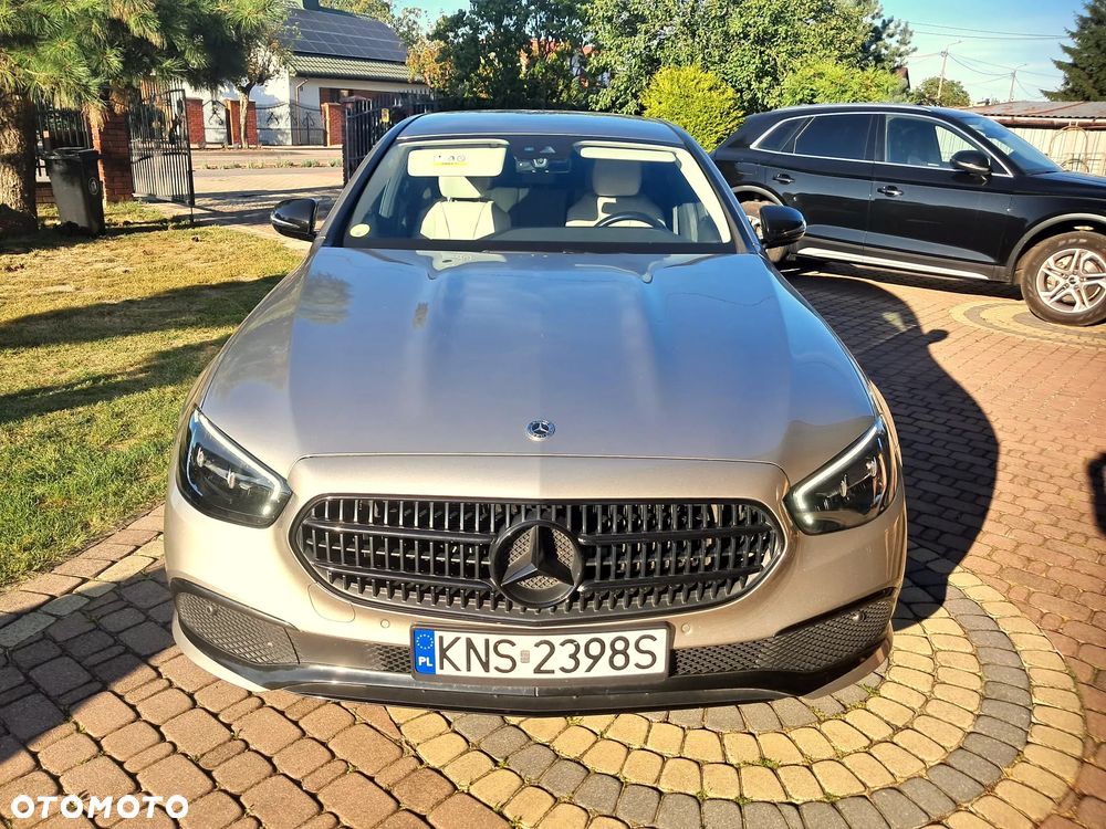 Mercedes-Benz Klasa E 220 d 9G-TRONIC - 21