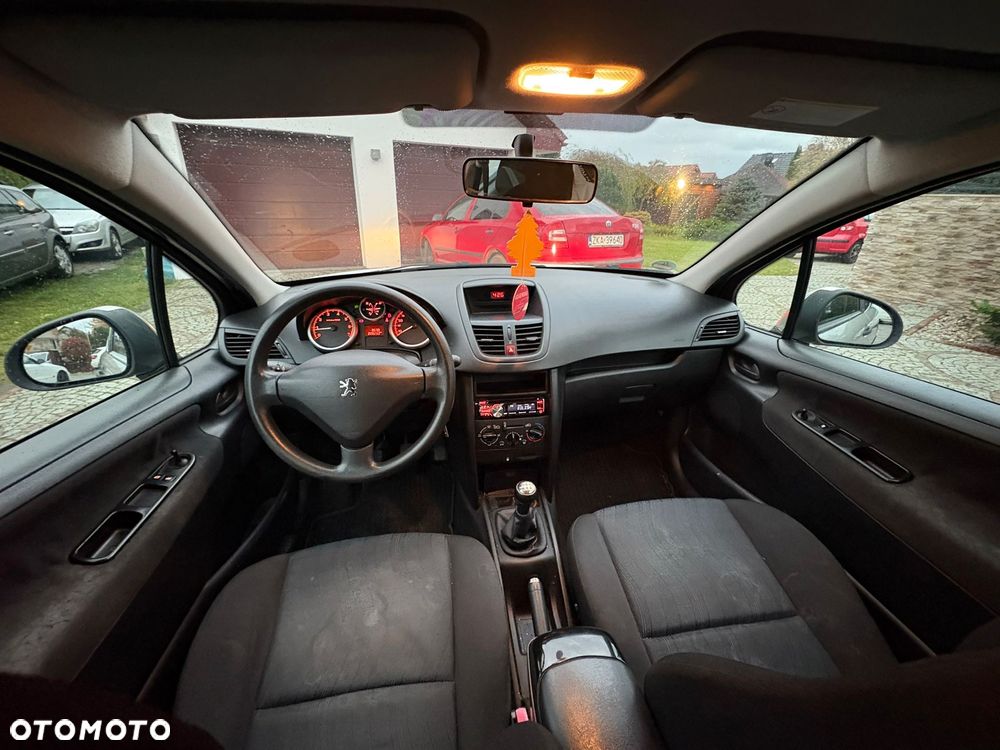 Peugeot 207 1.4 Trendy - 17