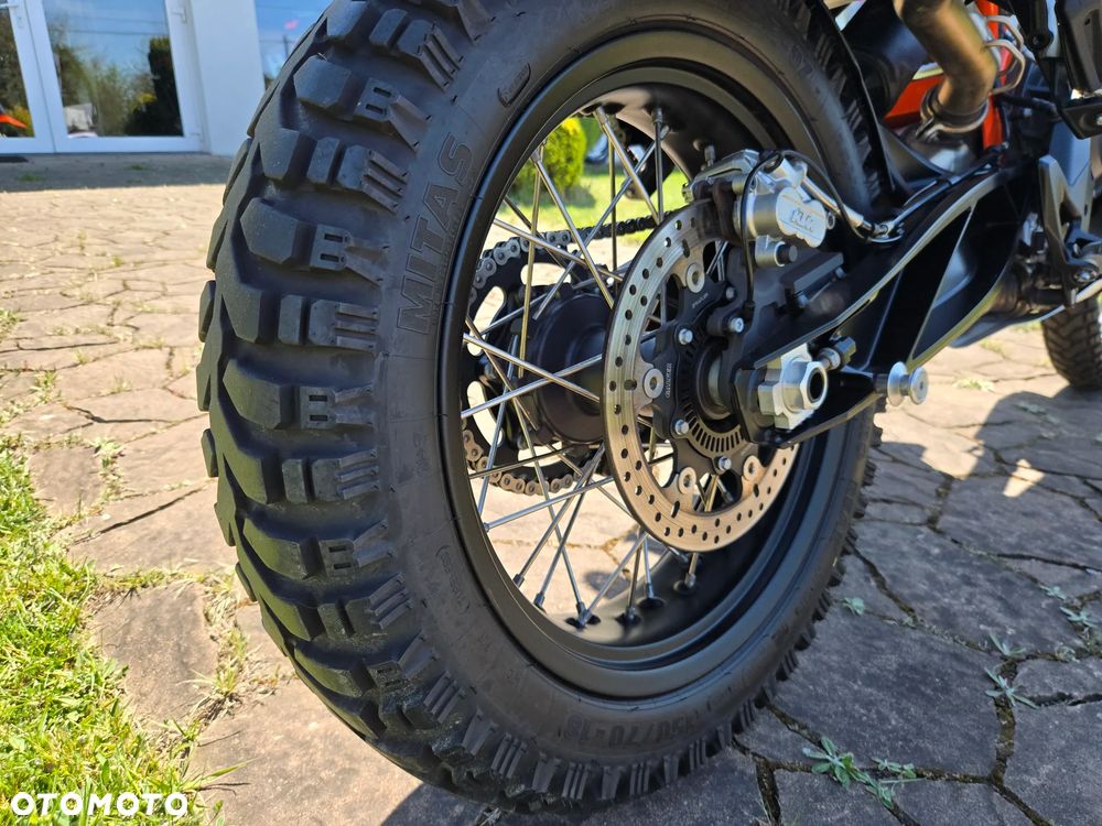 KTM Adventure - 14