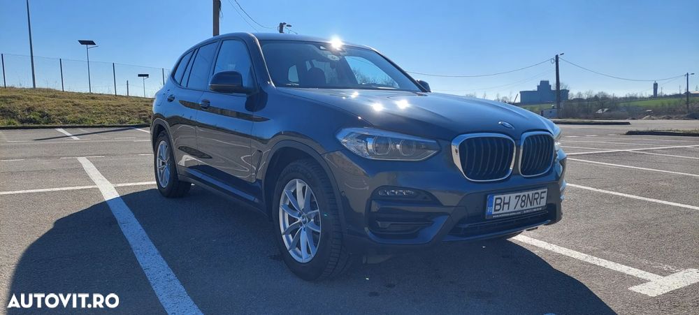 BMW X3 xDrive20i Aut. Advantage - 3