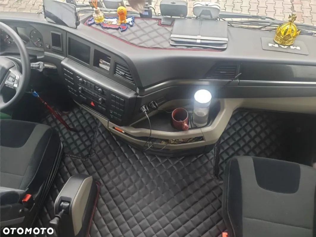 DYWANIKI PIKOWANE MAN TGX OD 2021 ADR (ręczny w podłodze) - 1