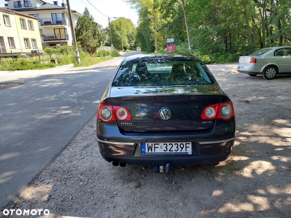 Volkswagen Passat - 9