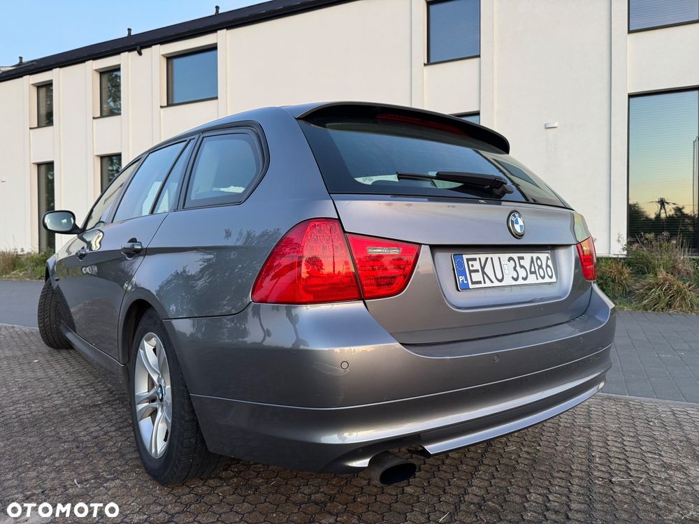 BMW Seria 3 316i - 10