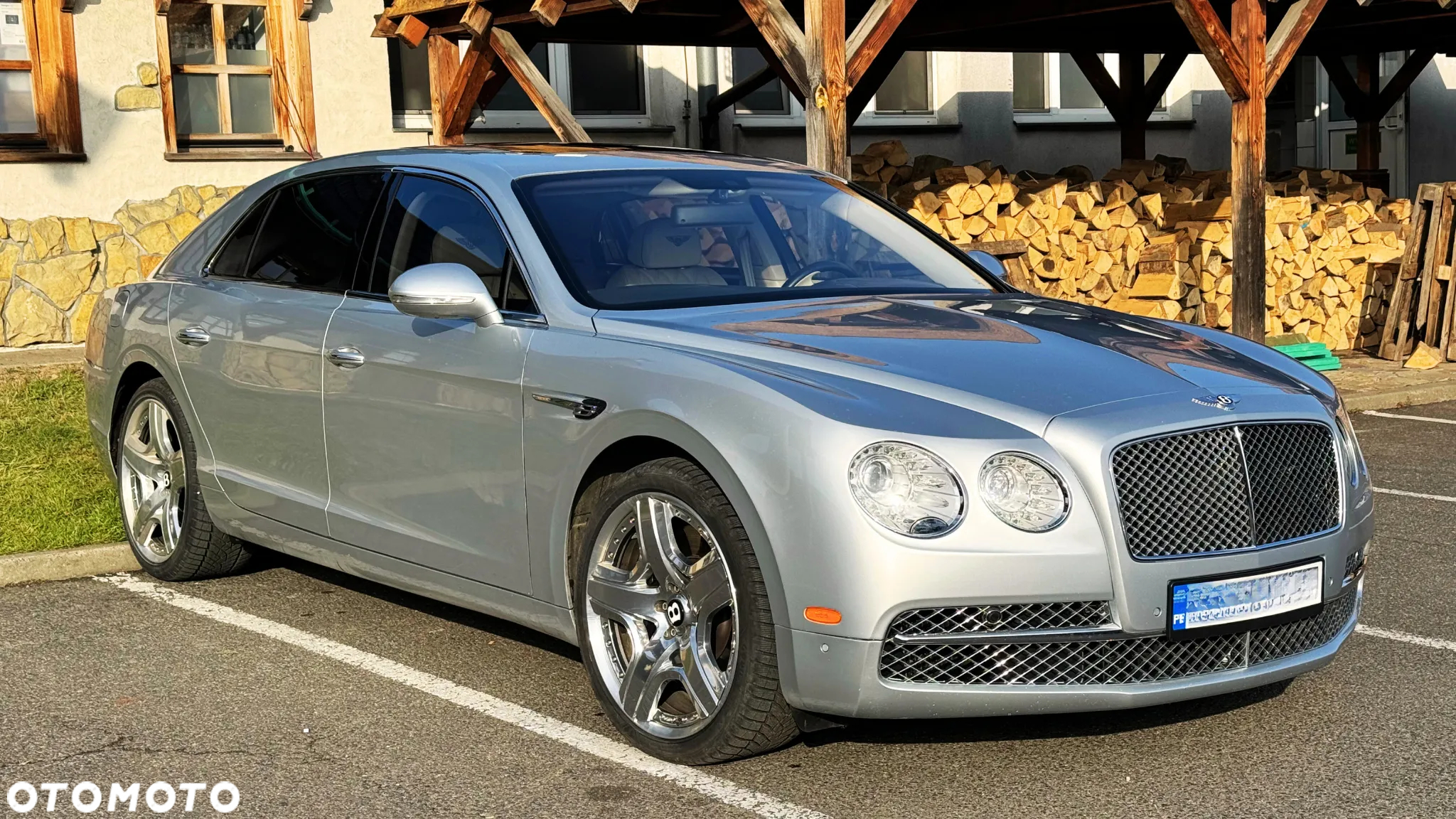 Bentley Flying Spur W12 - 4
