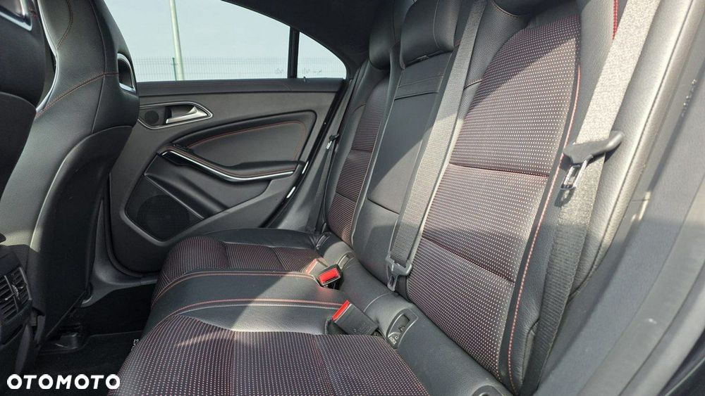 Mercedes-Benz CLA - 21