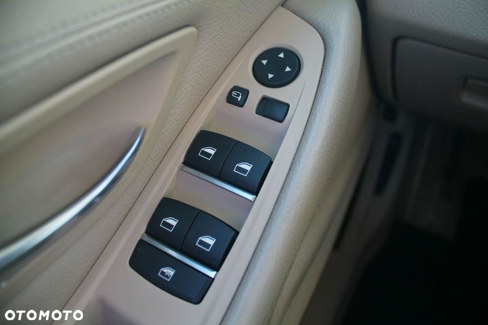 BMW Seria 5 - 10