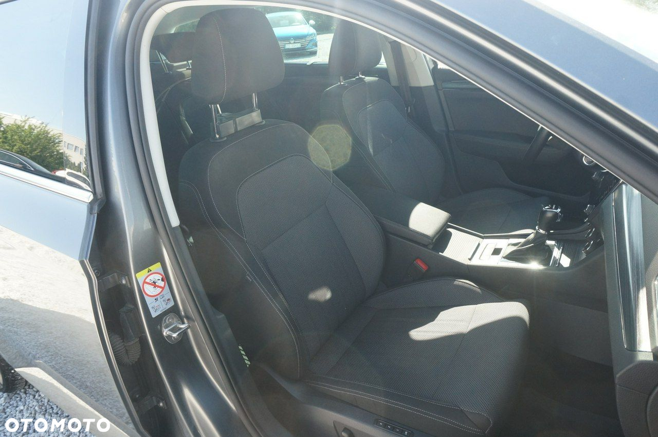 Skoda Superb 2.0 TDI SCR Style DSG - 29