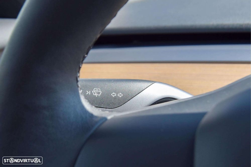 Tesla Model 3 Long Range Tração Integral Premium - 26