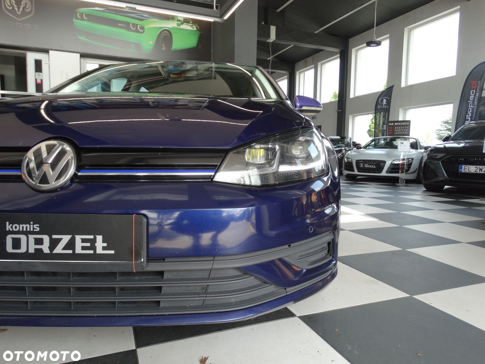 Volkswagen Golf - 33