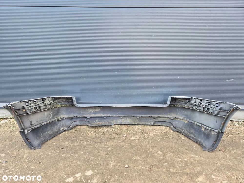 ORYGINALNY ZDERZAK  TYLNI ZDERZAK  PASSAT B5 - 35