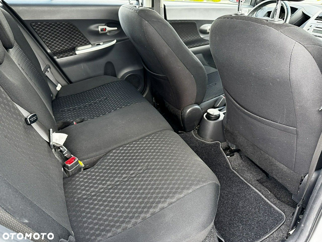 Toyota Urban Cruiser - 12