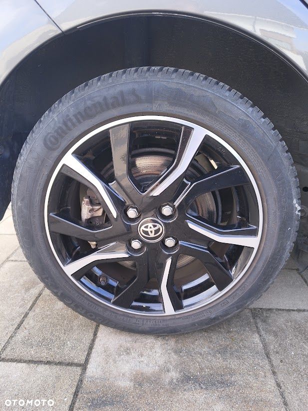 Toyota Yaris - 25