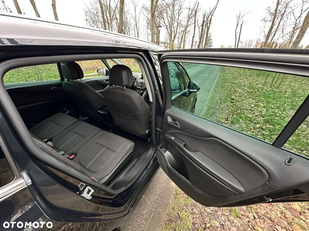 Opel Zafira - 26