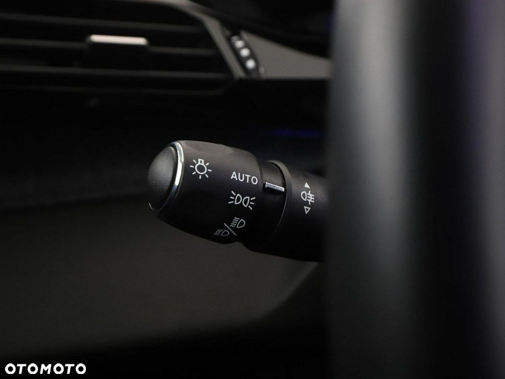 Peugeot 408 1.2 PureTech Allure Pack S&S EAT8 - 38