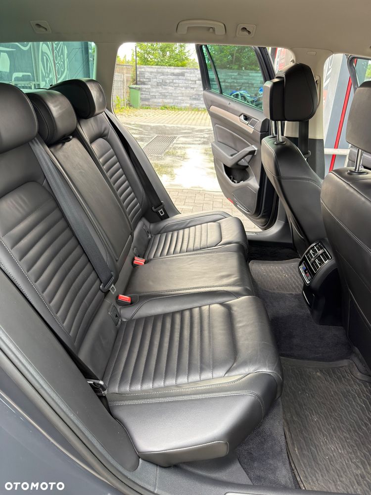 Volkswagen Passat 2.0 TDI BMT Highline - 14