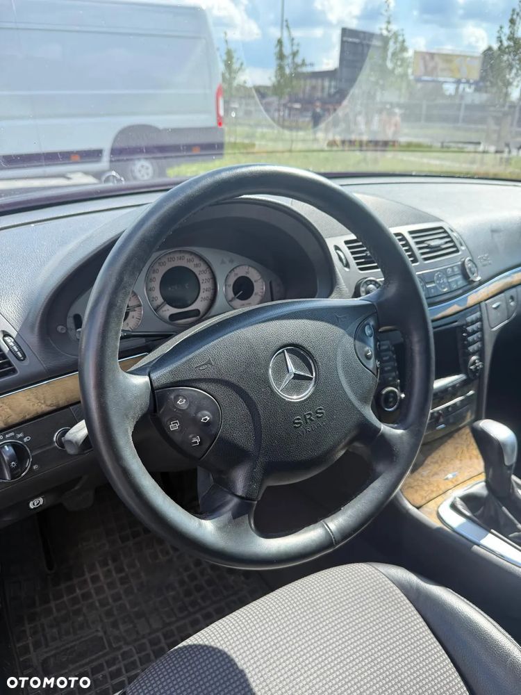 Mercedes-Benz Klasa E 220 CDI T Avantgarde - 9