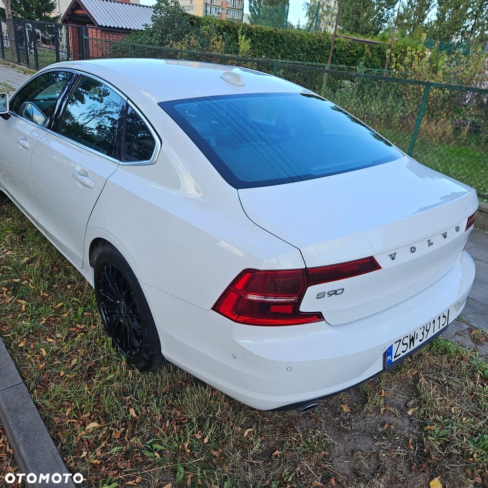 Volvo S90 - 13
