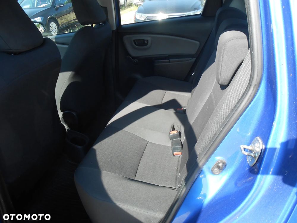 Toyota Yaris 1.0 Life EU6 - 12