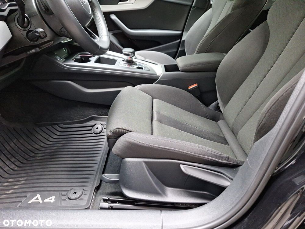 Audi A4 Limousine - 14