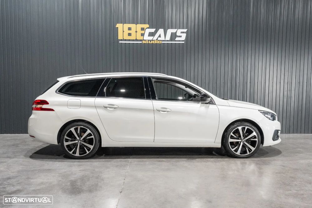 Peugeot 308 BlueHDi 130 EAT8 Allure - 42