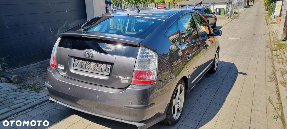 Toyota Prius 1.5 VVT-i Prestige - 3