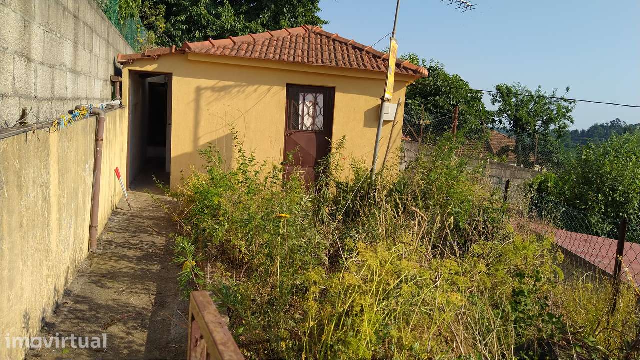 MORADIA T2 com Jardim, em Fafe - Grande imagem: 2/16