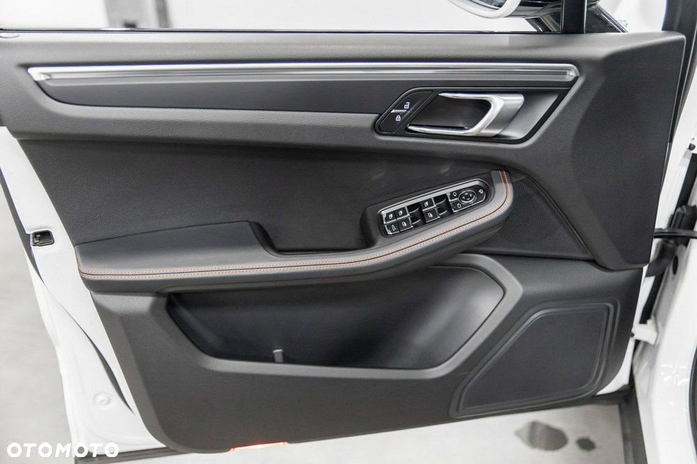 Porsche Macan Standard - 33