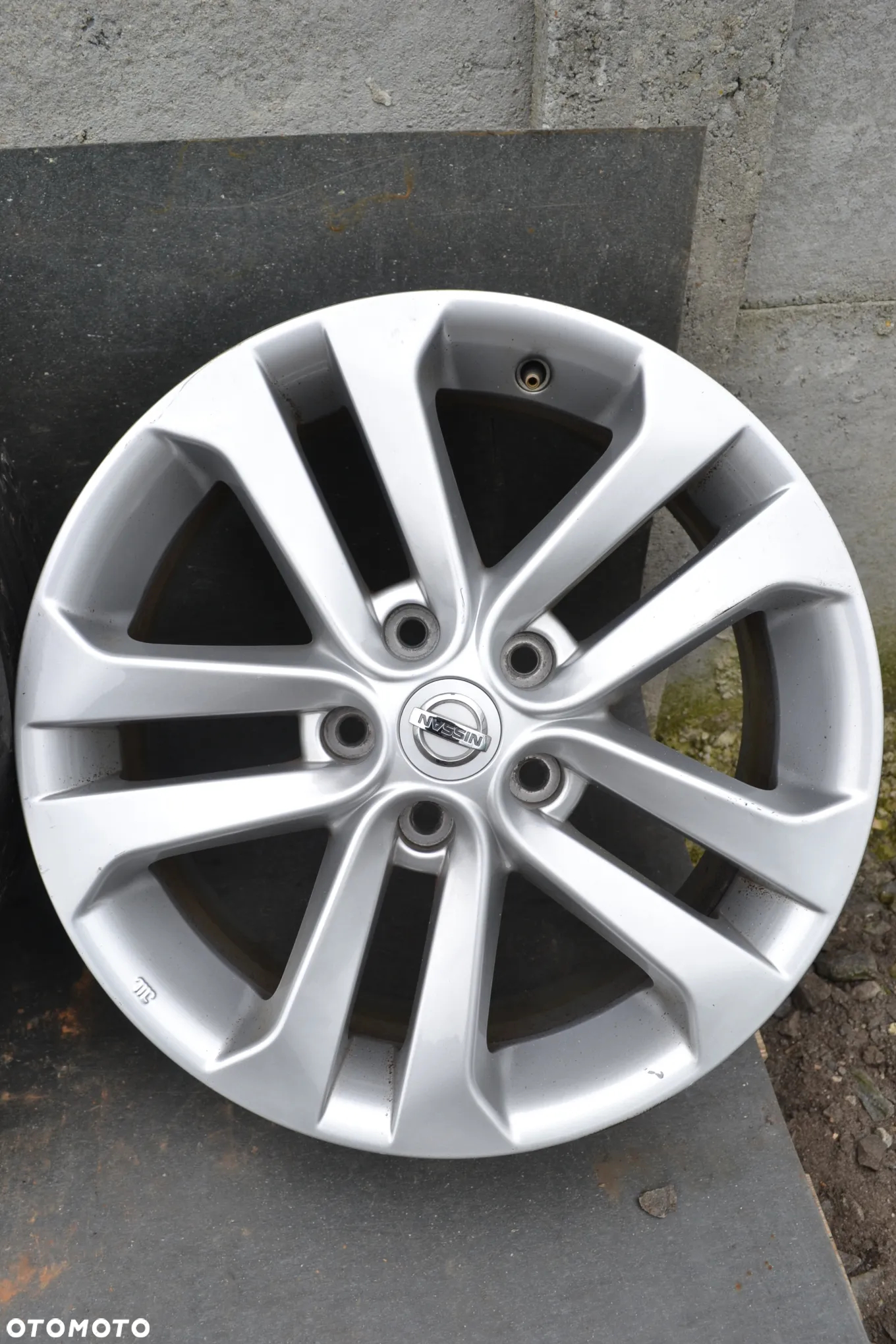 NISSAN JUKE LEAF QASHQAI TIDA ALUFELGI FELGI ALUMINIOWE 7x17 ET47 5x114.3 - 5