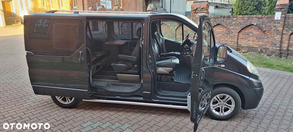 Opel Vivaro - 18