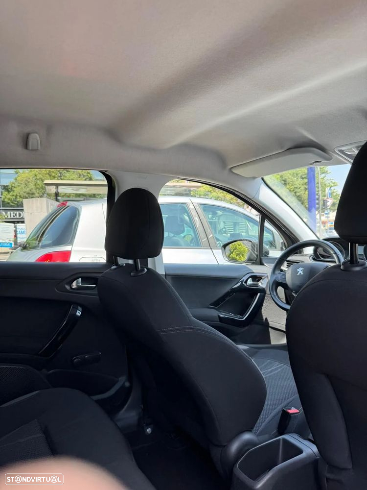 Peugeot 208 1.2 VTi Active - 8