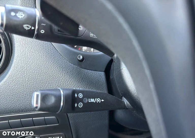 Mercedes-Benz Vito - 12