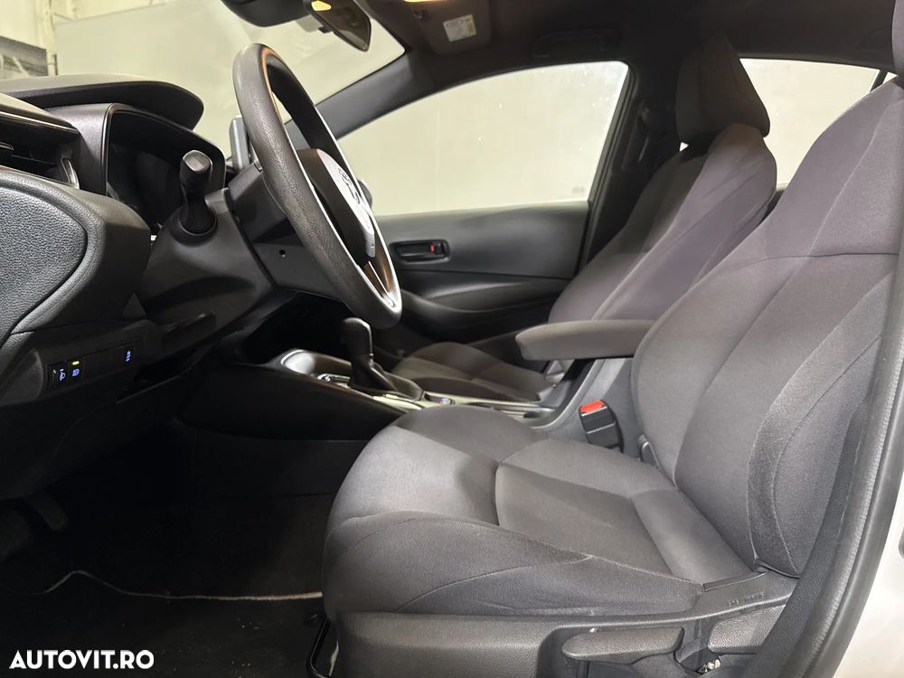 Toyota Corolla - 21