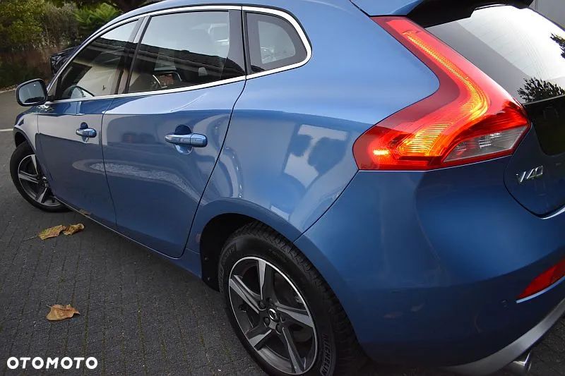 Volvo V40 D3 Drive-E SCR R-Design Momentum - 28